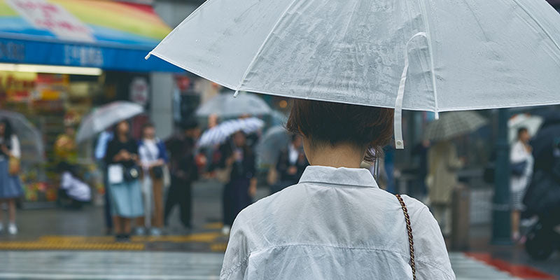梅雨時期は睡眠の質が下がる?!なんとかしたい梅雨対策にぴったりなのが除湿パッド