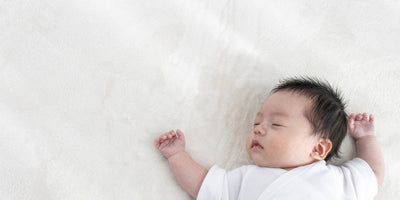 子供や赤ちゃんはベッドから転落の危険に注意!親子で安全・快適に眠れるおすすめの寝具2選