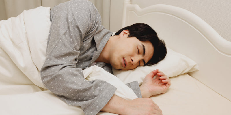 週末の寝だめで睡眠不足は解消できる？